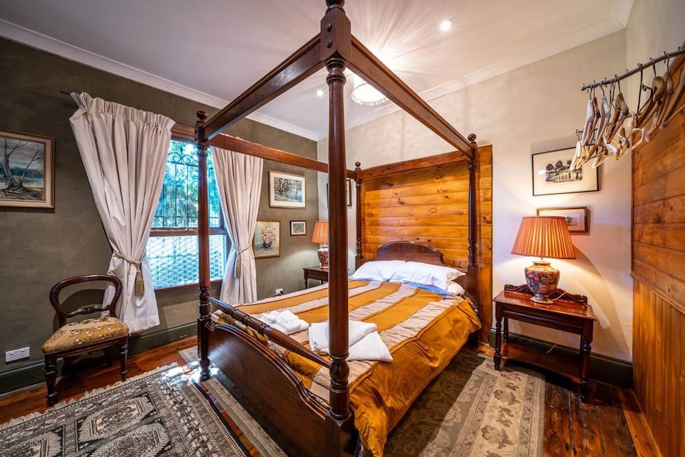 The Spotted Cow City Fringe Pet-friendly