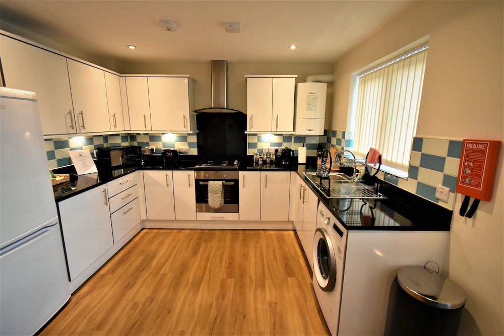Heathrow Living Serviced Apartments by Ferndale