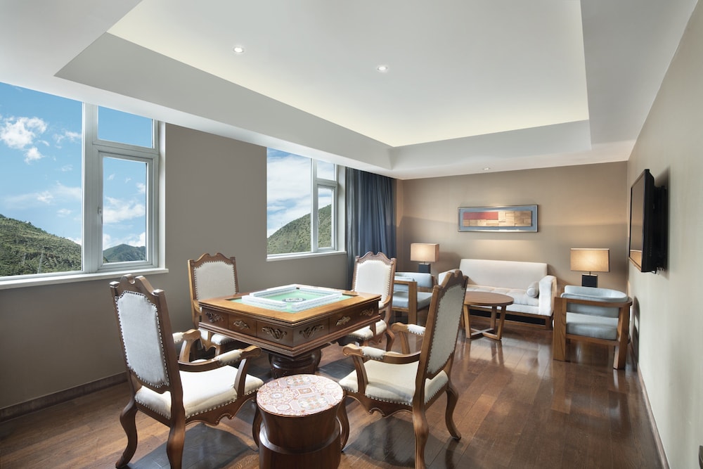 Crowne Plaza Yading by IHG