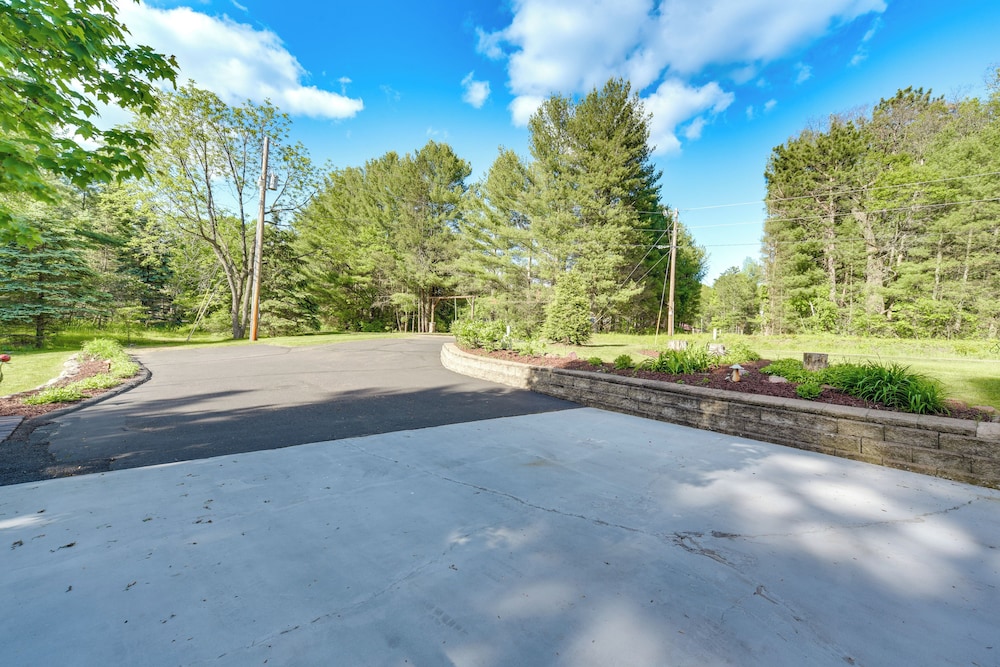 Grill & Fire Pit: Waterfront Cameron Retreat! view 4