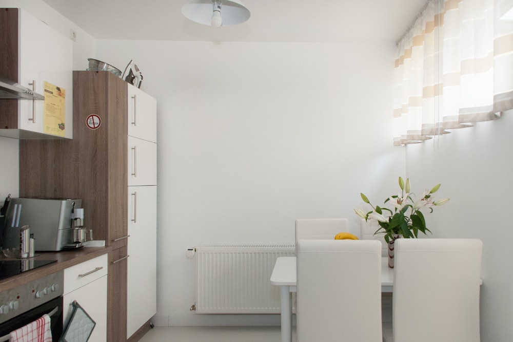 Apartments-Room Leverkusen City