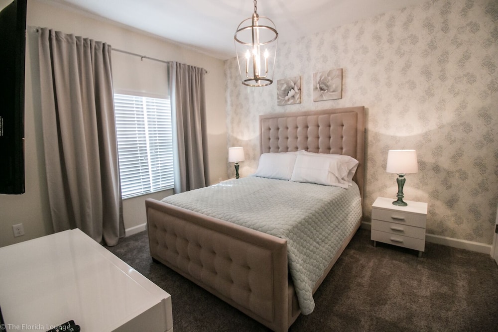 1561 PD - 4BR Poolside Paradise: Epic Getaway - Image 4