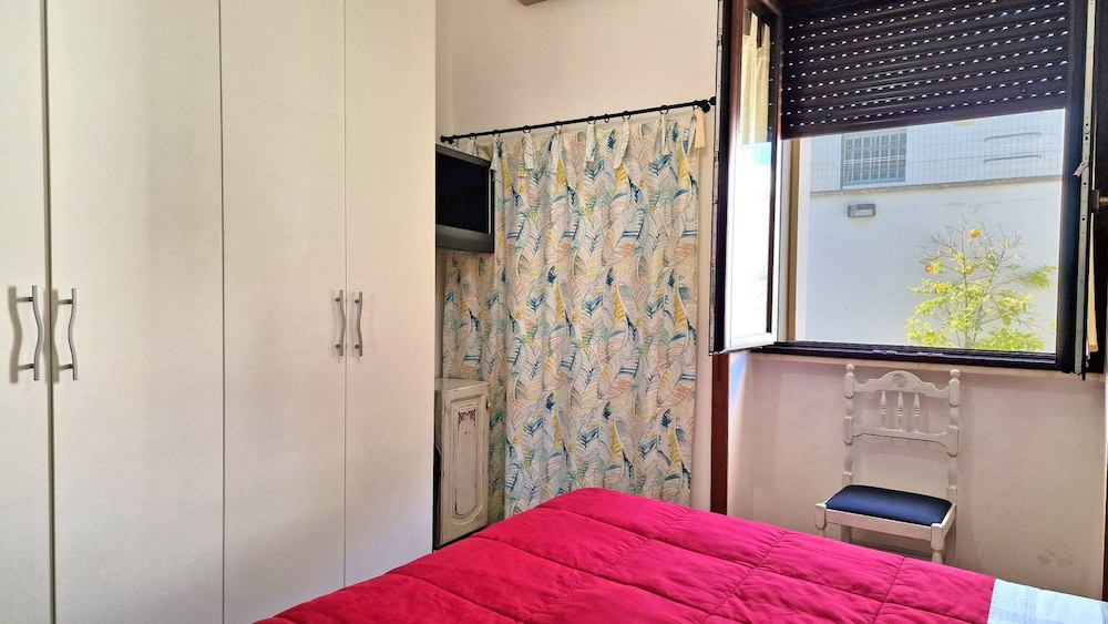 Villa Fede - 3 Bedrooms 2 Bathrooms air Conditioning by the sea