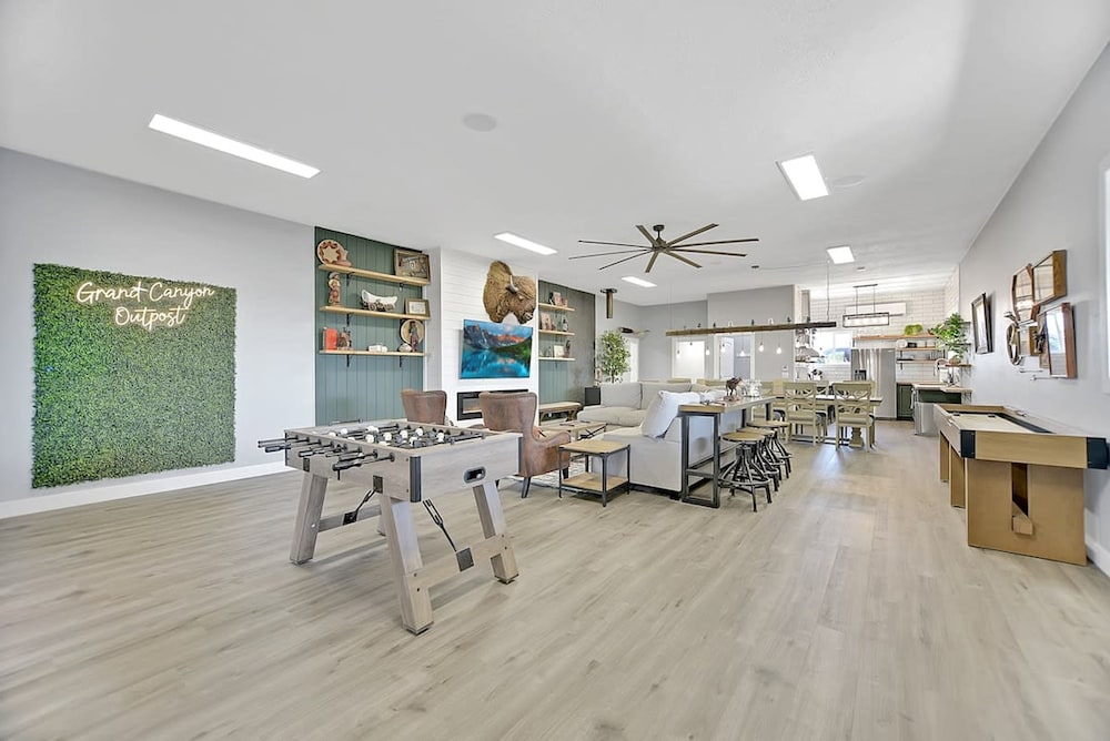 Grand Canyon Adventure Base 4BR Home With Games