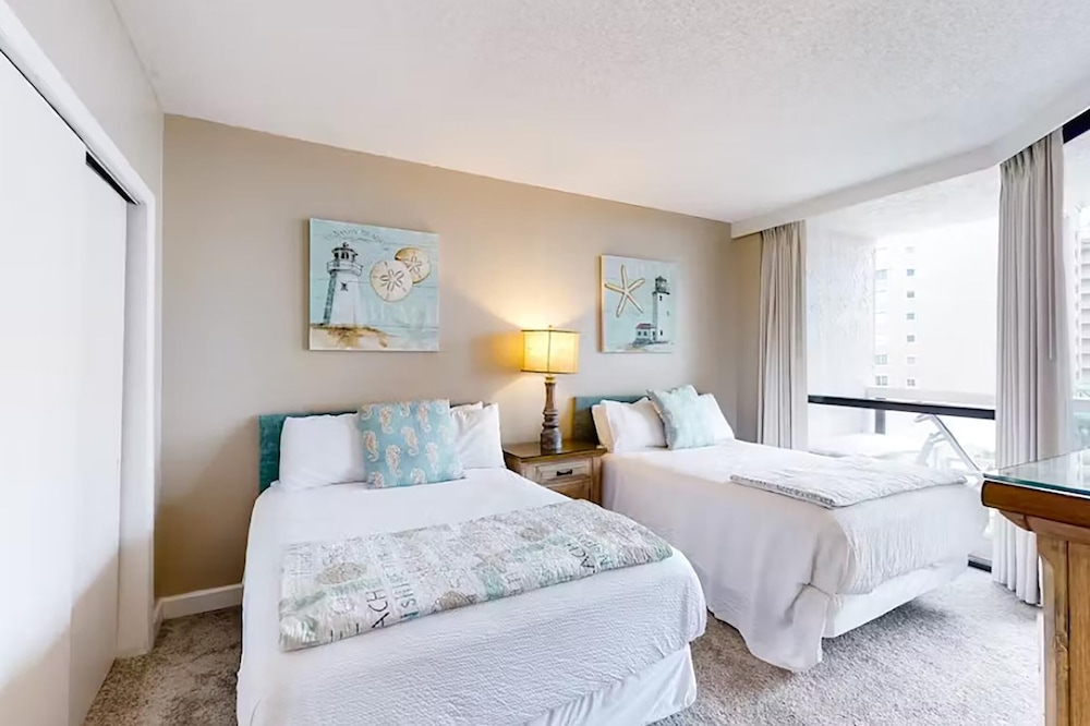 Surfside Resort #404