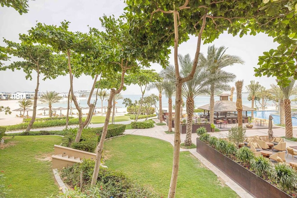 Palm Jumeirah 2 Br M - Full Sea And Beach View