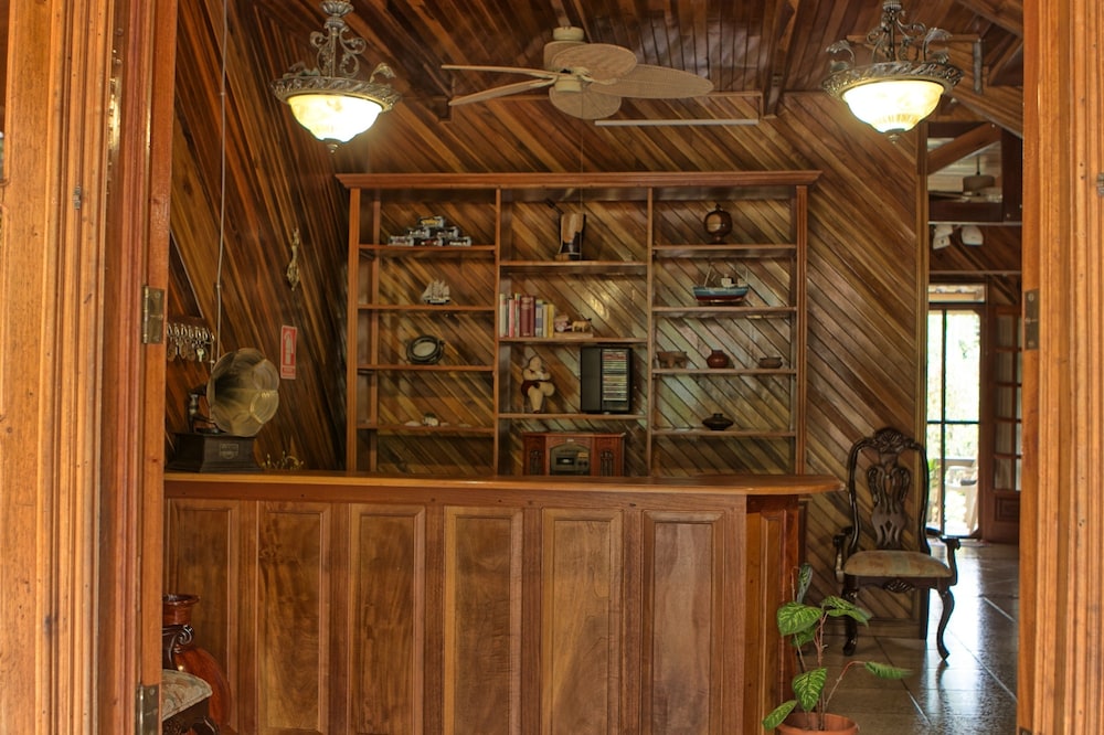 Santa Elena Lodge
