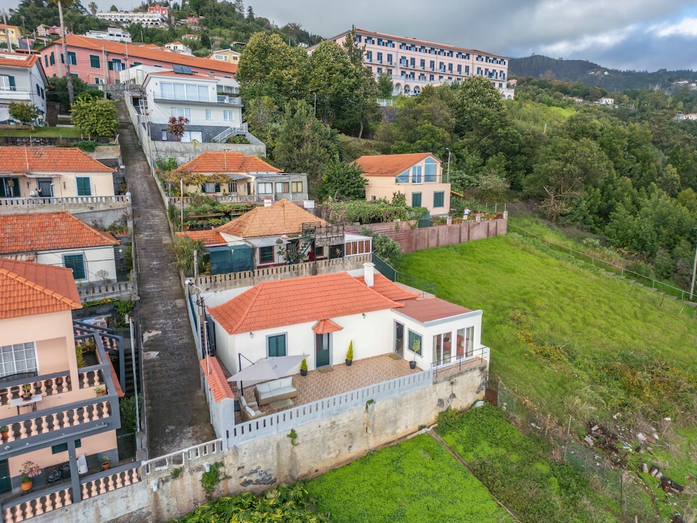 Skyline Heights by Madeira Sun Travel