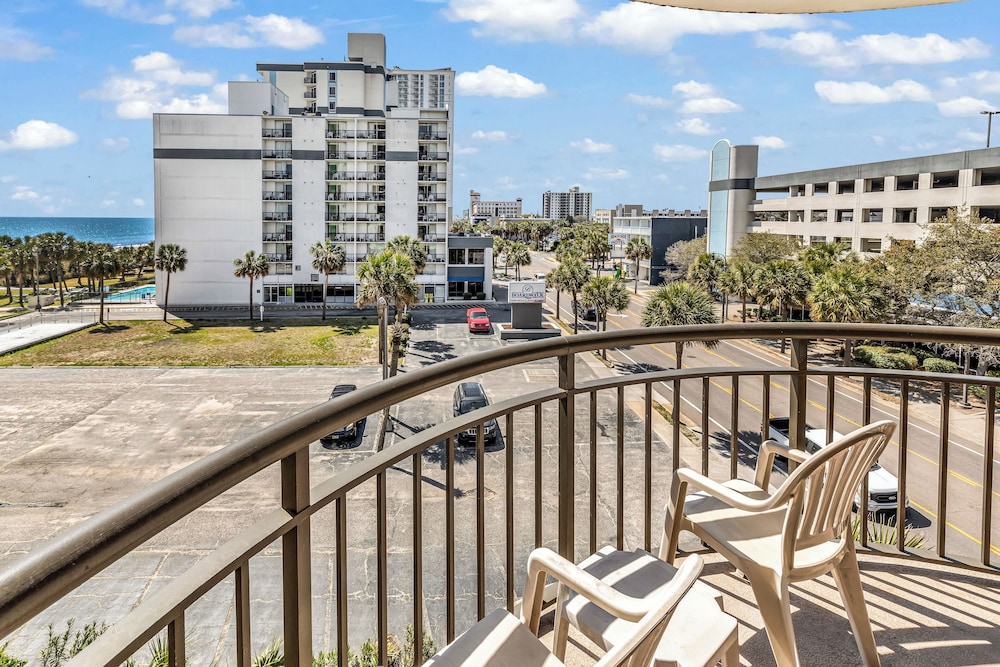 Meridian Plaza 408