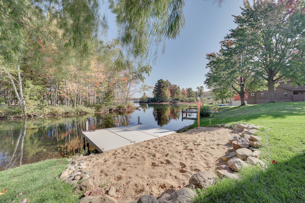 Lakefront Kalkaska Cottage w/ Fire Pit!