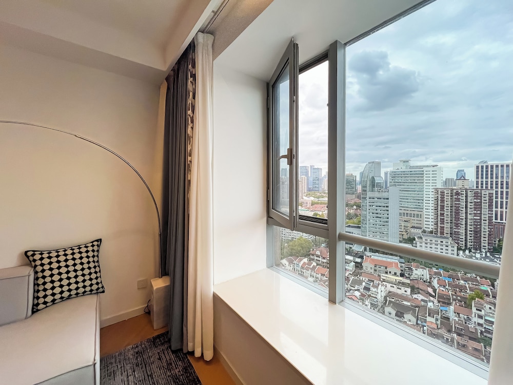 Book and Bed - SML Center