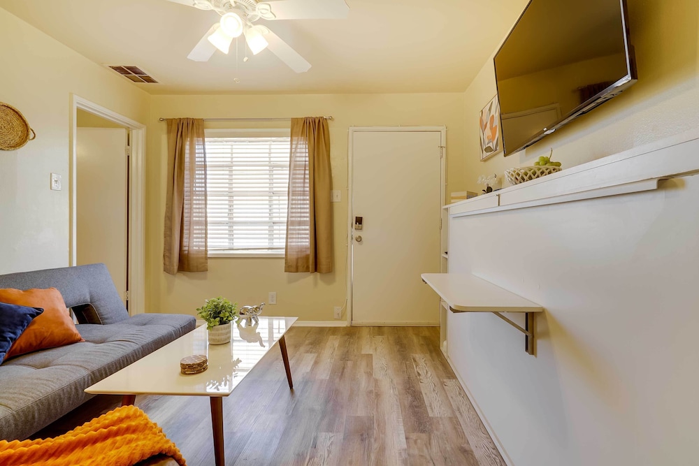 Idyllic El Paso Retreat ~ 6 Mi to Downtown! view 5