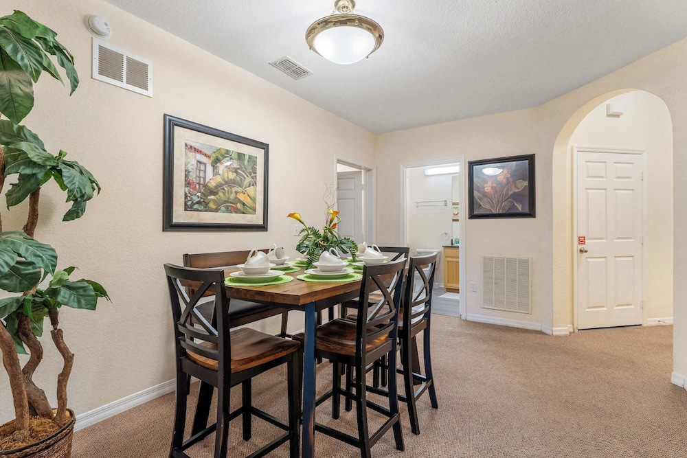 Caribe Cove Breeze Sleeps 6