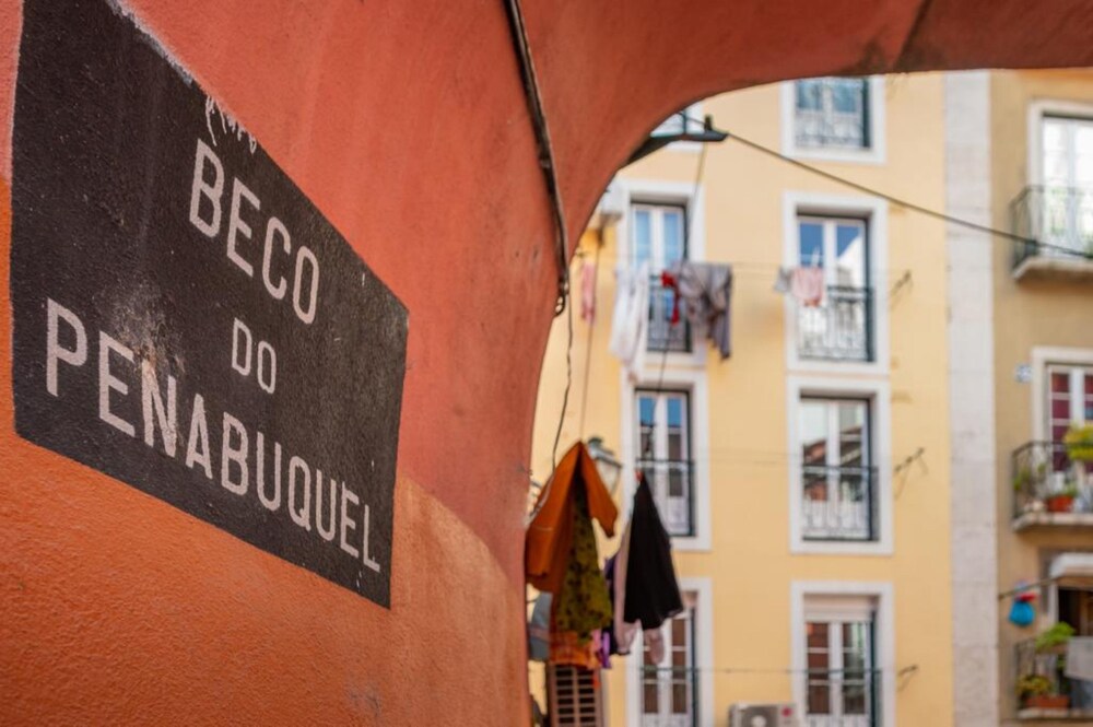Castle Fado River Alfama Flat