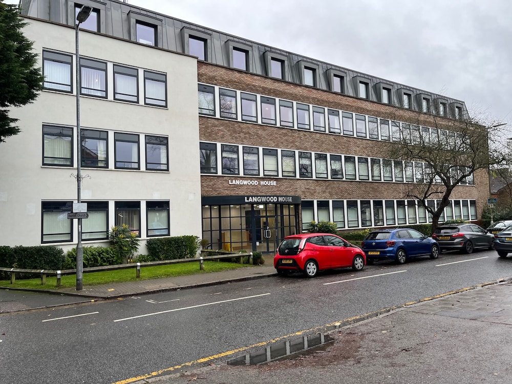 2br-modern-fullkitchen-25mincentrallondon-parking