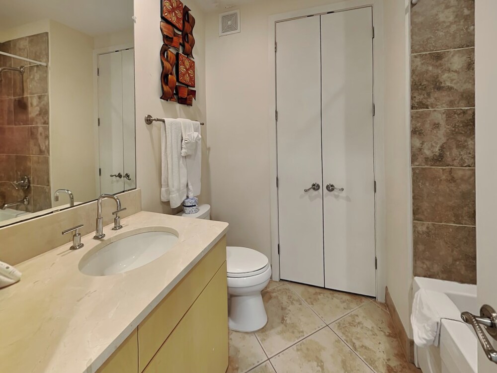 Seas the Day by Ryson Vacation Rentals