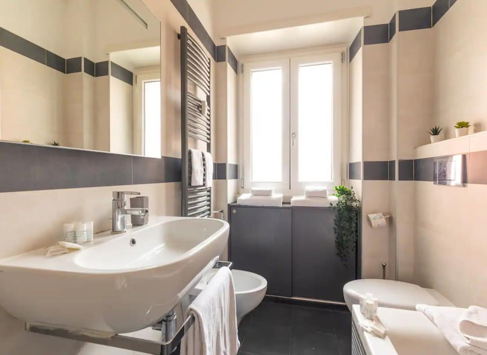 Elegant and bright property Rome Italy