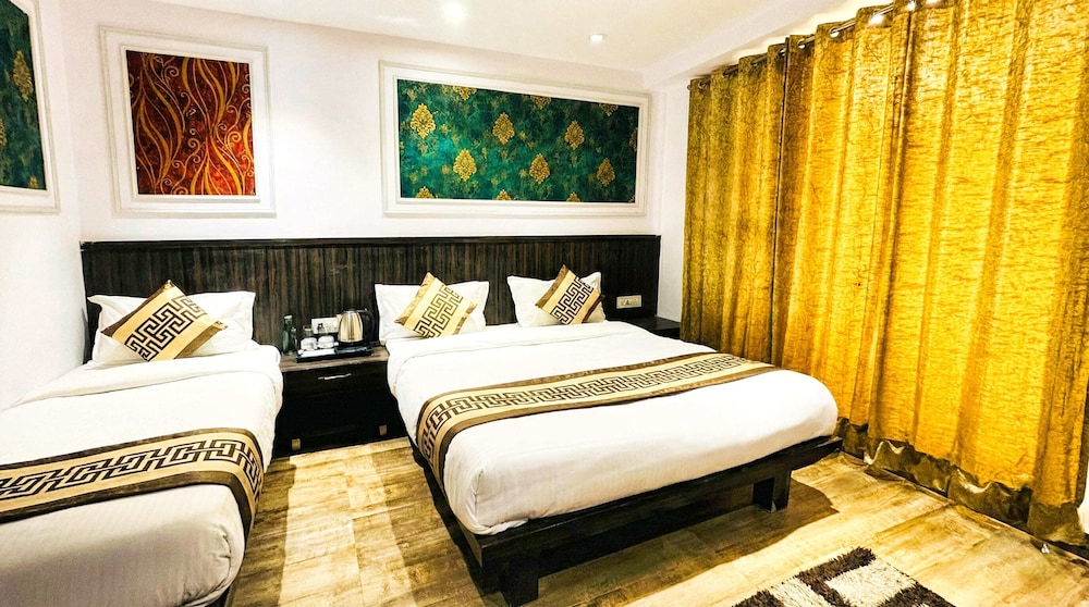 The HomeAste Residence Rajouri Garden