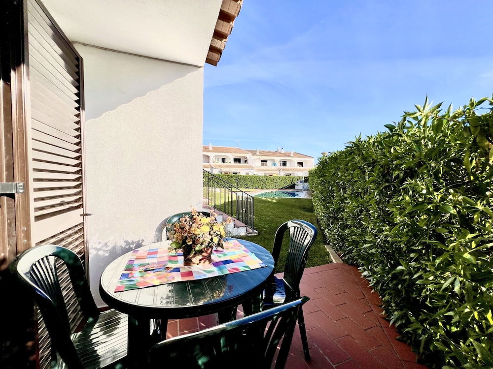 Quarteira Classic 2 With Pool by Homing