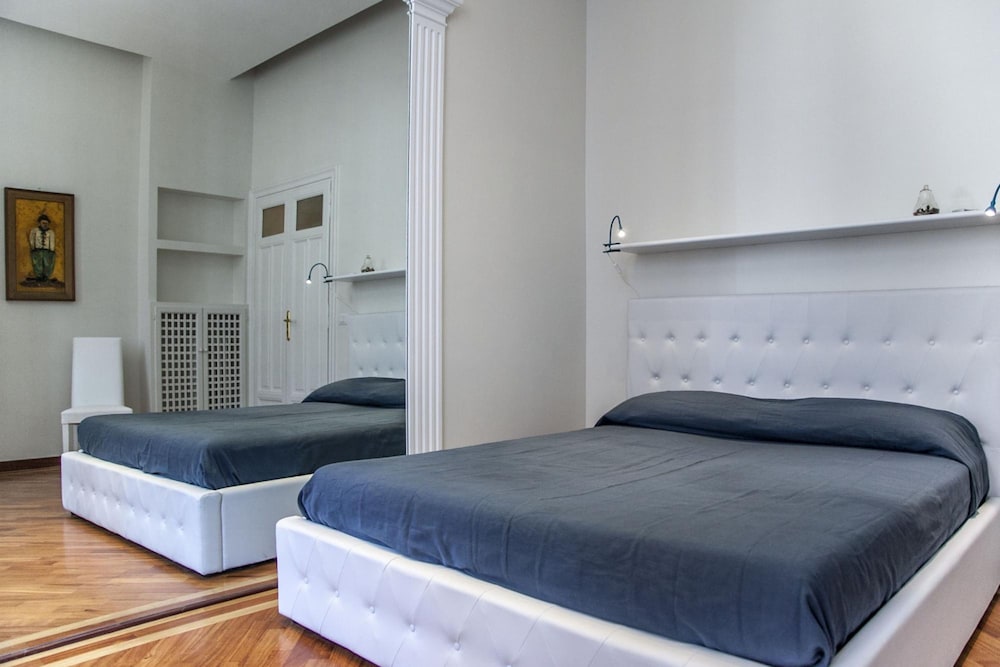 4BR Home in a Vibrant Neighborhood