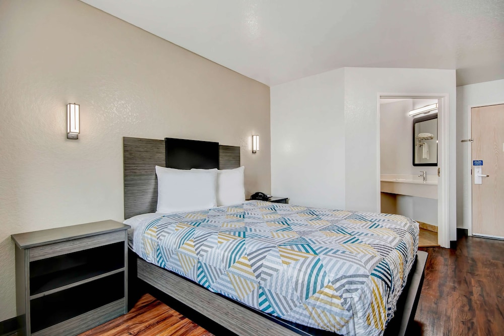 Motel 6 San Antonio, TX - Sea World North