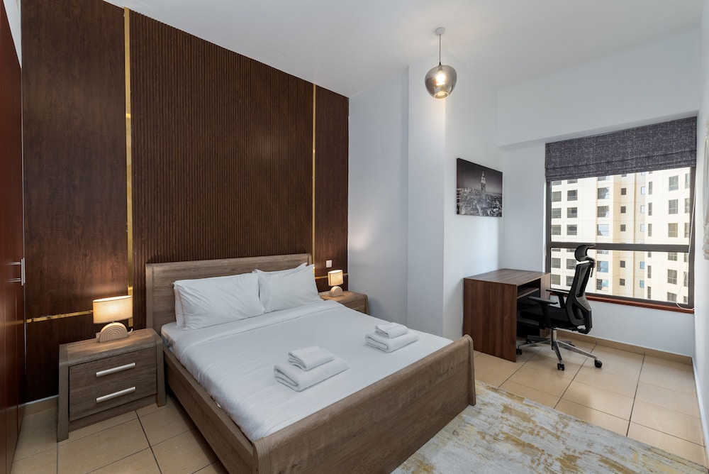 Cozy 3BR Space at JBR Beach Nearby
