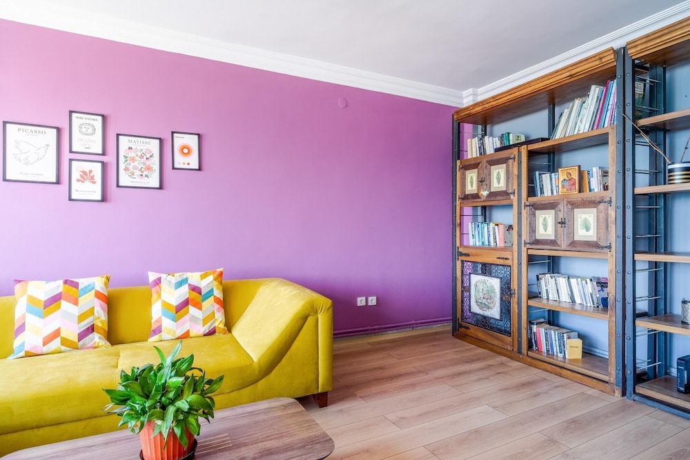 Magnificent Sea View Flat 5 min to Istiklal Square