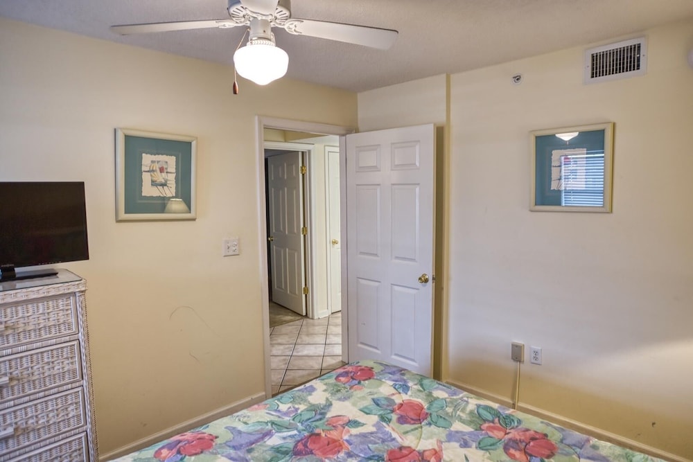 Ashworth 703 3 Bedroom Condo by Redawning view 5