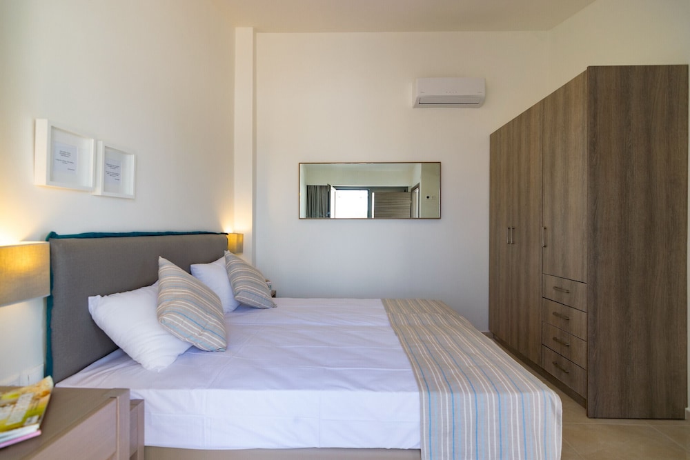 Blue Oyster Beach Villas