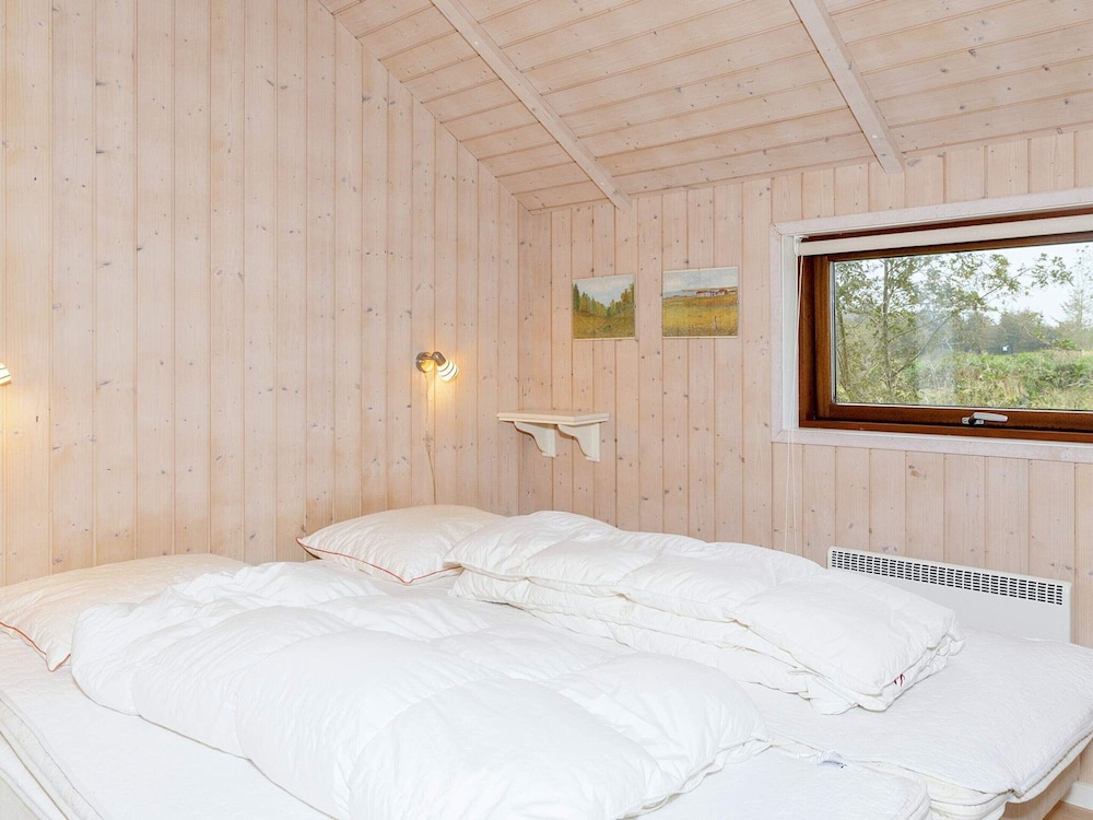 Peaceful Cottage in Øster Assels with Hot Tub view 3