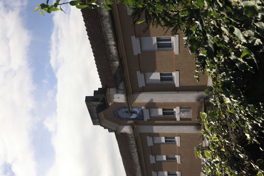 CSI Coimbra Club & Guest House