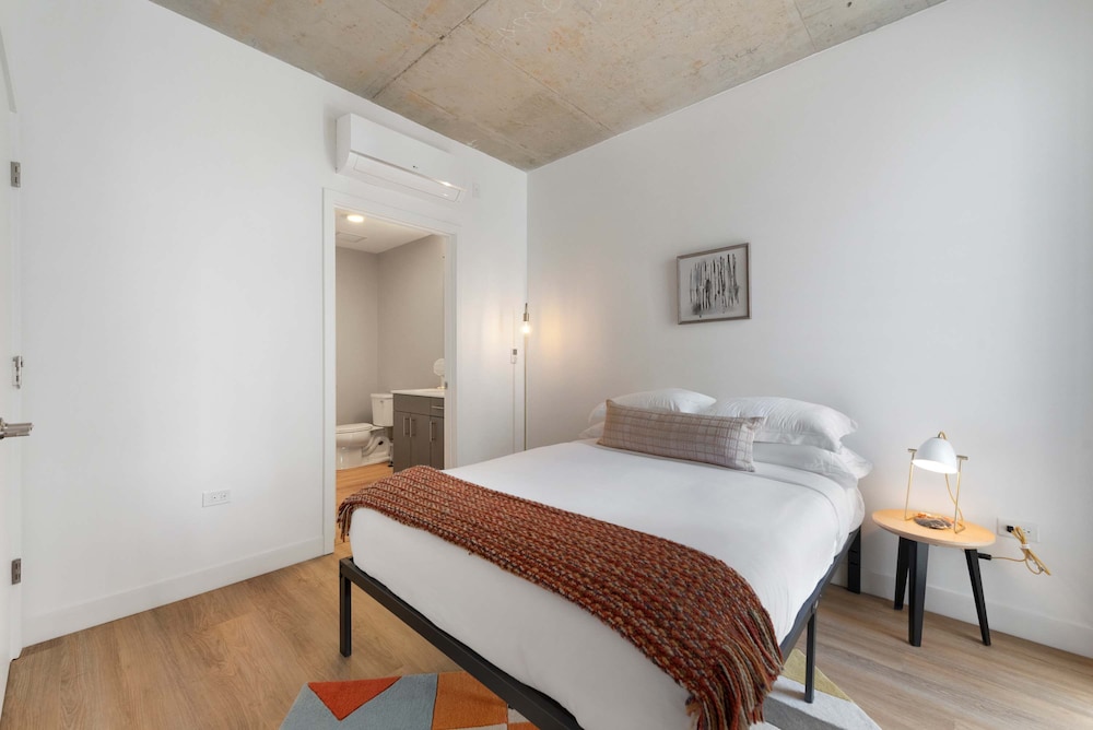 Group-ready 4BR Free Parking Walkable