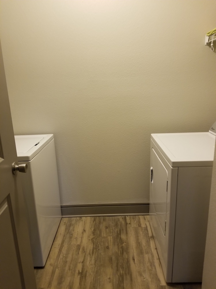 Miscellaneous Market Vacations - Tropical Waterview Escape - Property Image 5