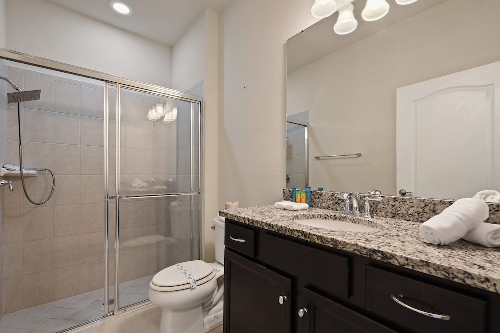 5-br Townhouse With Pool, Games, Disney