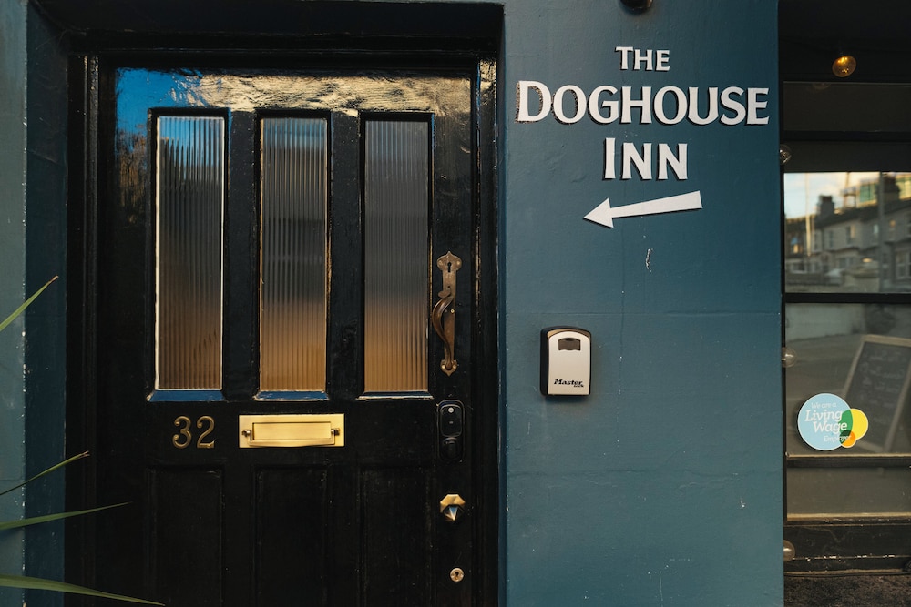 The Doghouse Inn
