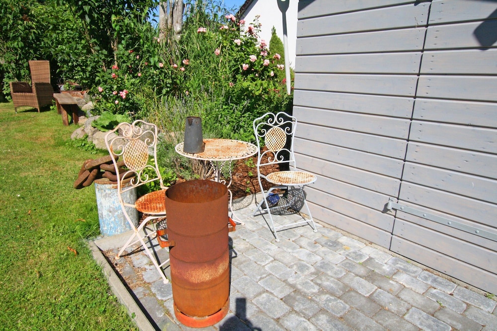 Luxuriose Ferienwohnung mit Terrasse, Wiek