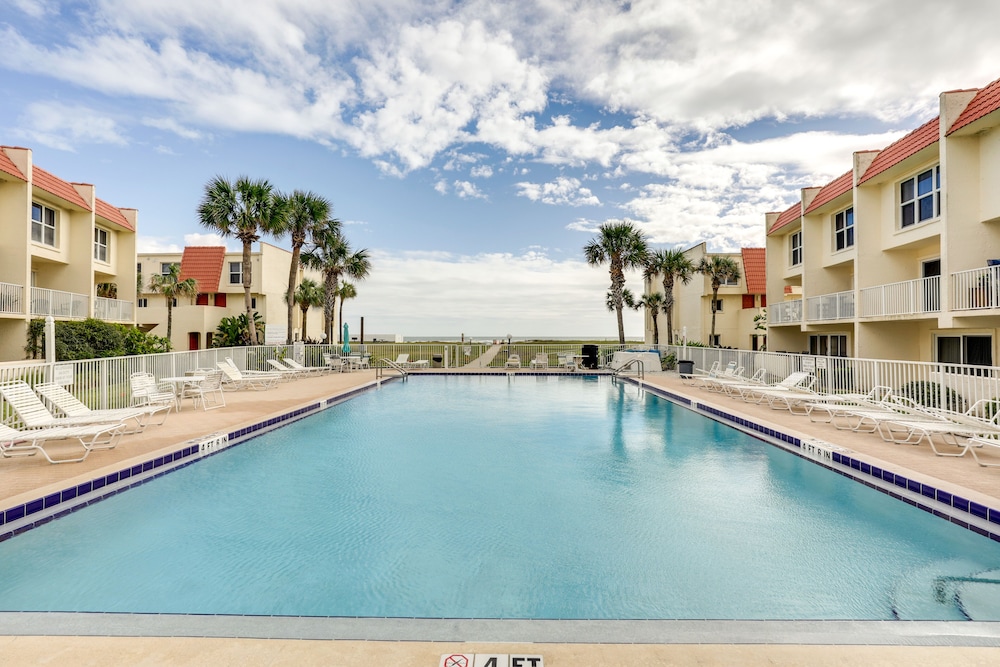 St Augustine Poolside Oasis w/ Private Patio!