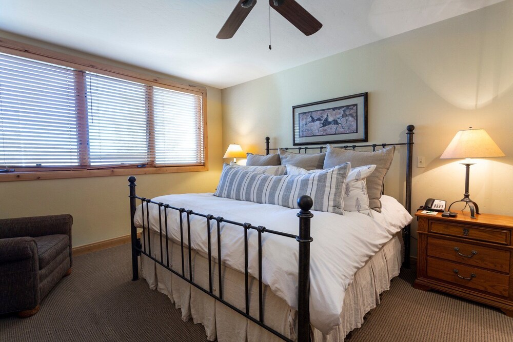 Trail's End Lodge at Deer Valley Resort - One Bedroom Residence with Spa #204 1 Condo