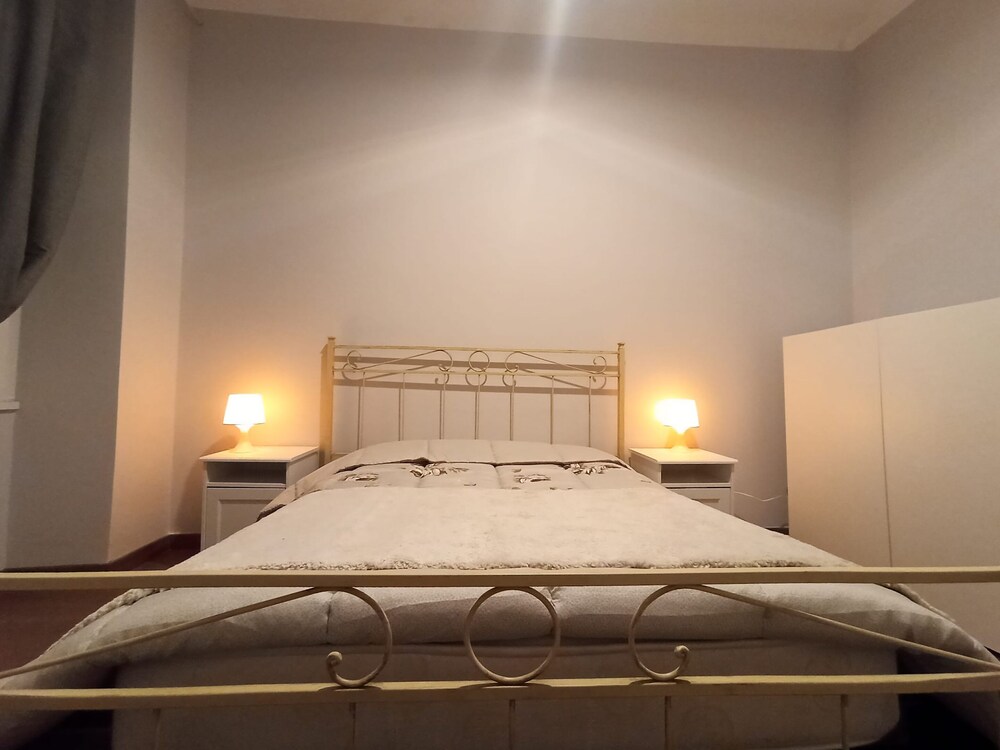 Paradise Rooms view 5