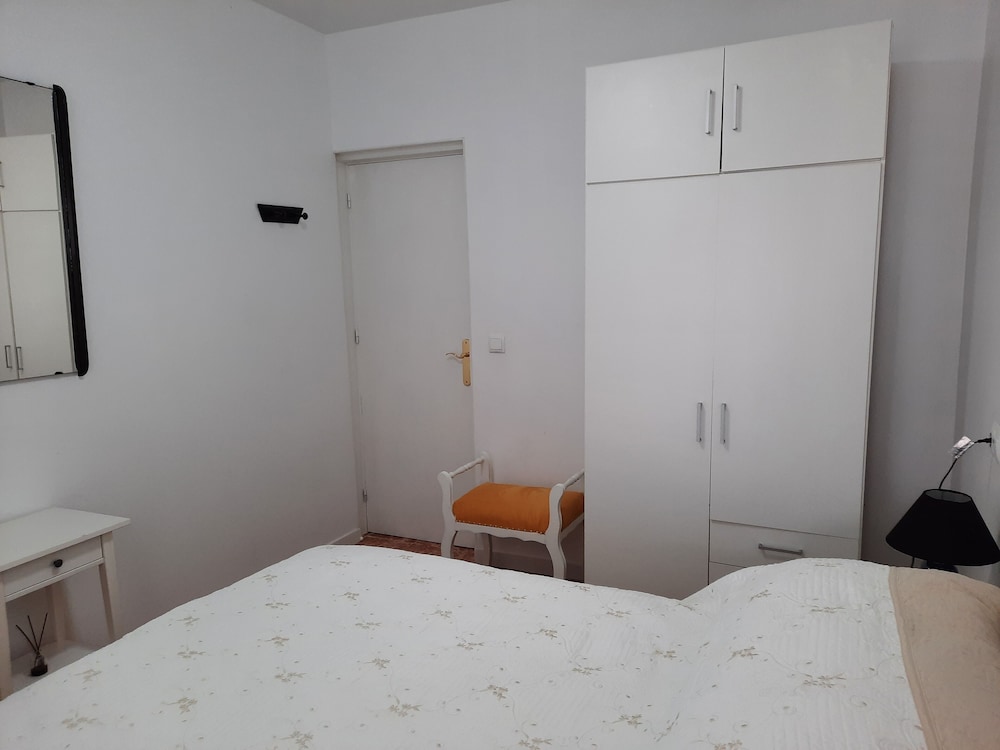 Comfortable 3-bed House, Bungalow