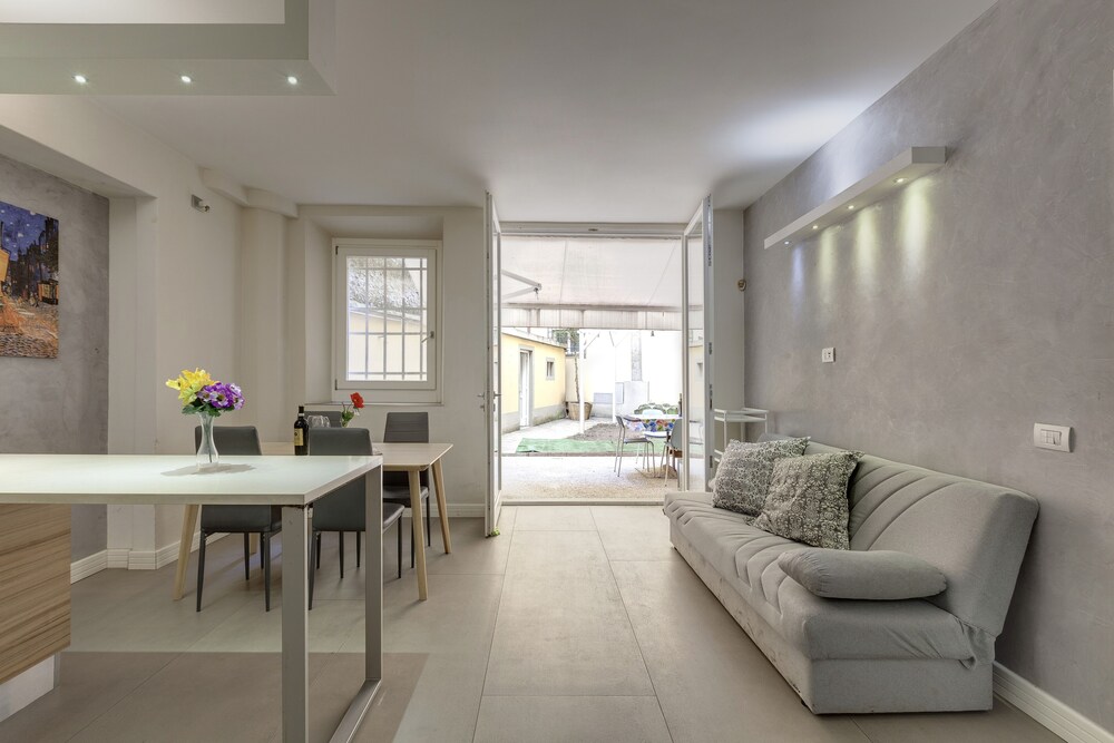 Exceptional and Comfortable for 7 People in the Center of Florence