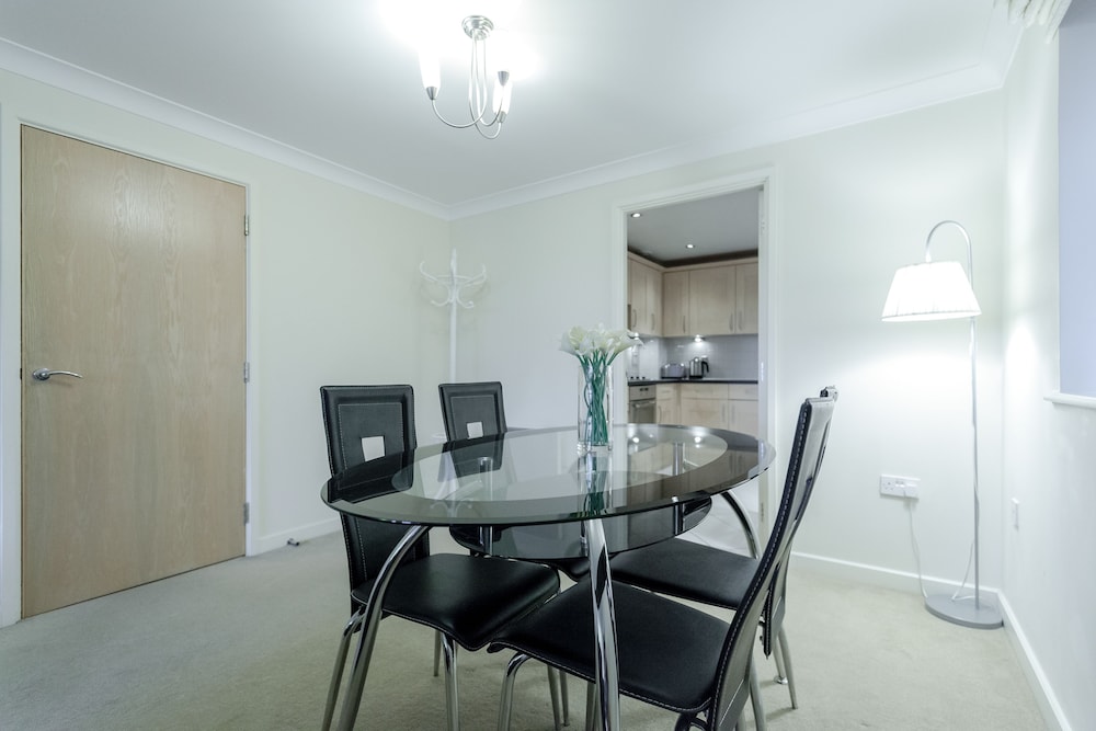 Guildford Vacations - Roomspace Apartments-Courtyard Guildford - Property Image 11