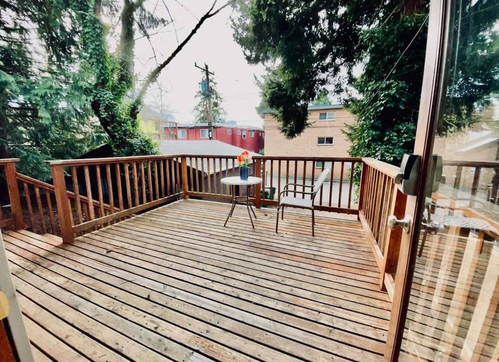 Charming Stay in Marvelous Seattle