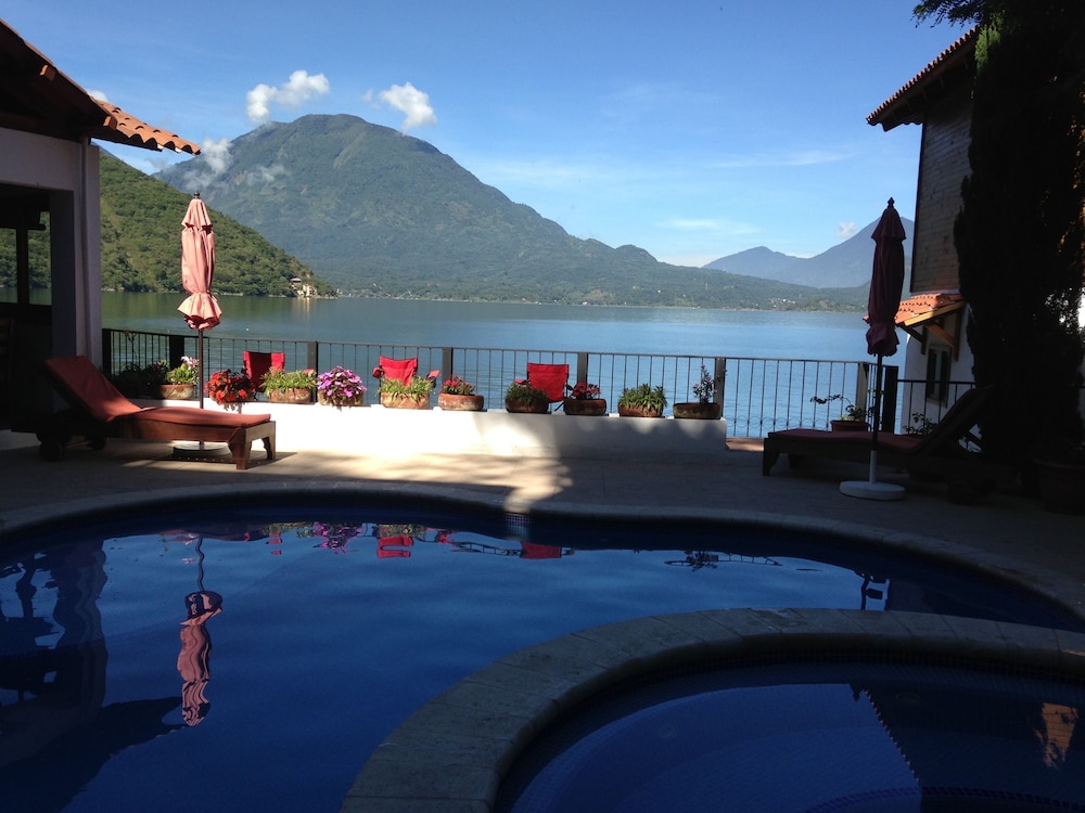 Atitlan Villas Qanajuyu