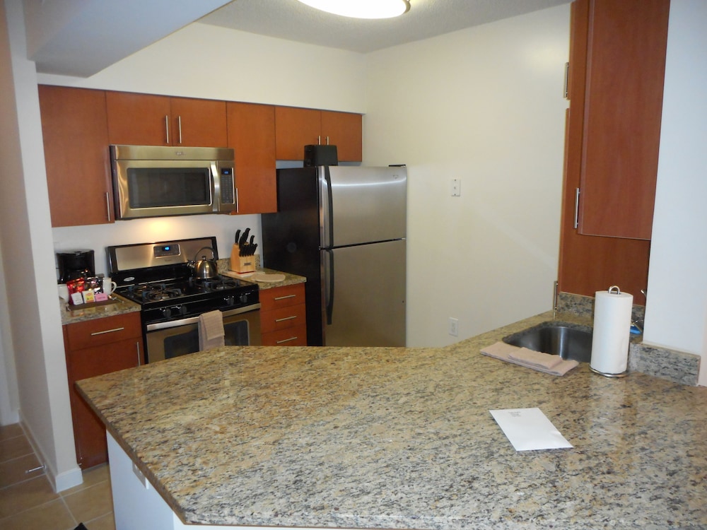Weichert Suites at 2400 M Street