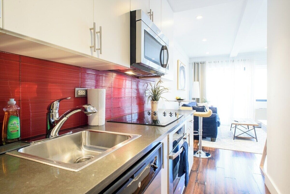 809 Midtown Apartments