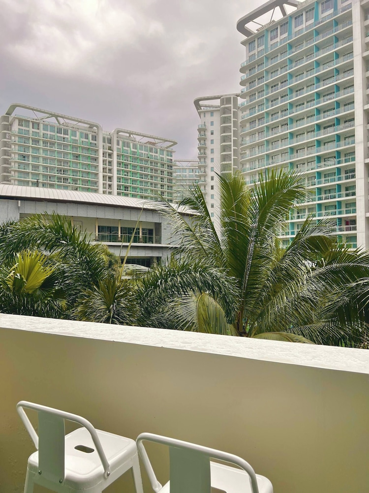 Last Minute Deal Azure Staycation June Promo!