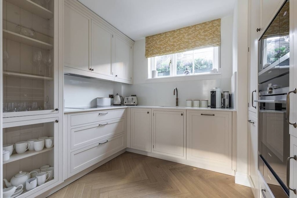 Brunswick Mews II by Onefinestay