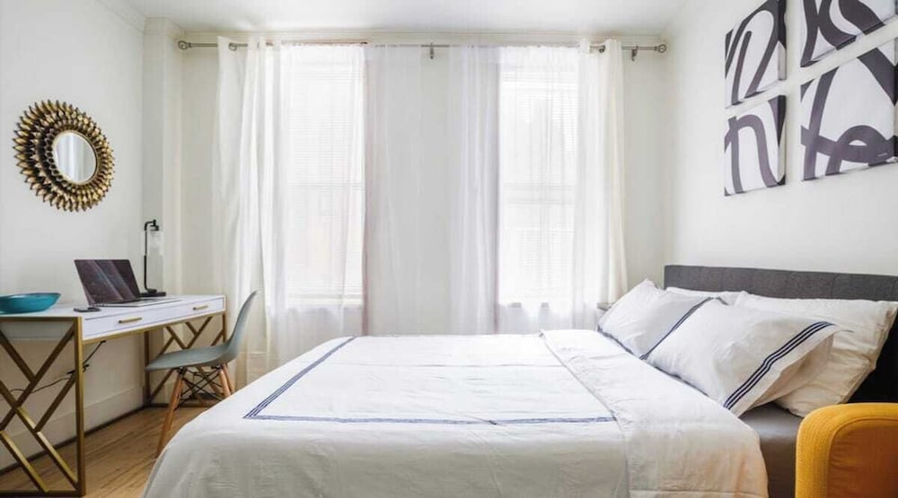 1597 New York Apt