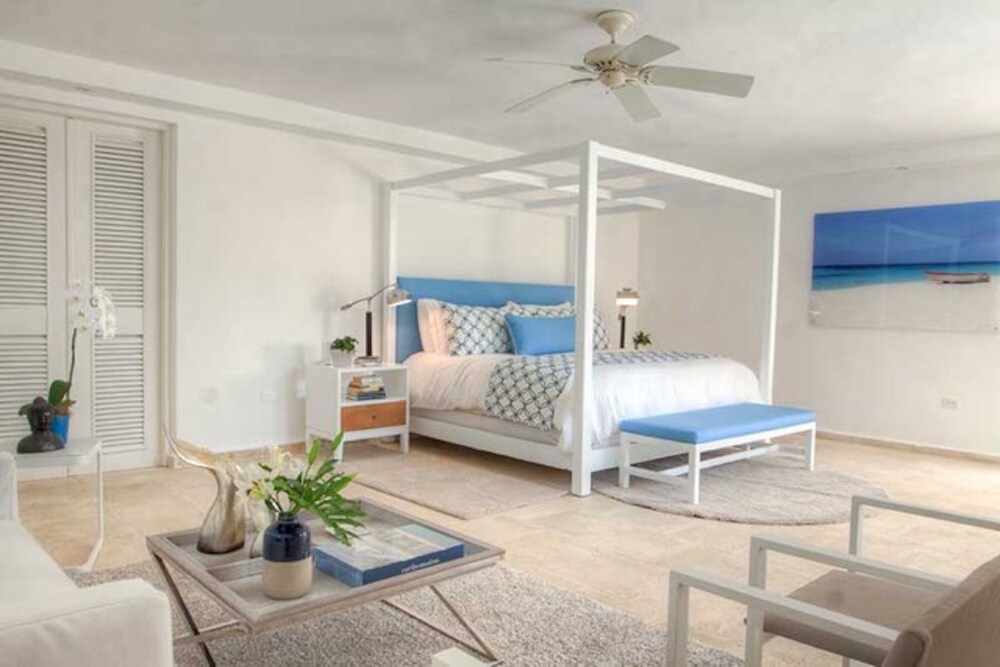 Casa Feliz by Unlimited Luxury Villas